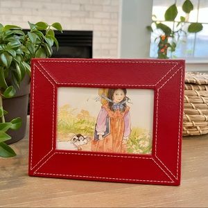 🦋 5/$25 BUNDLE • Red Faux Leather Table Top Picture Frame with White Stitching
